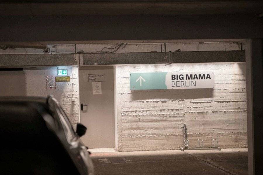 BIG MAMA Berlin ,parking