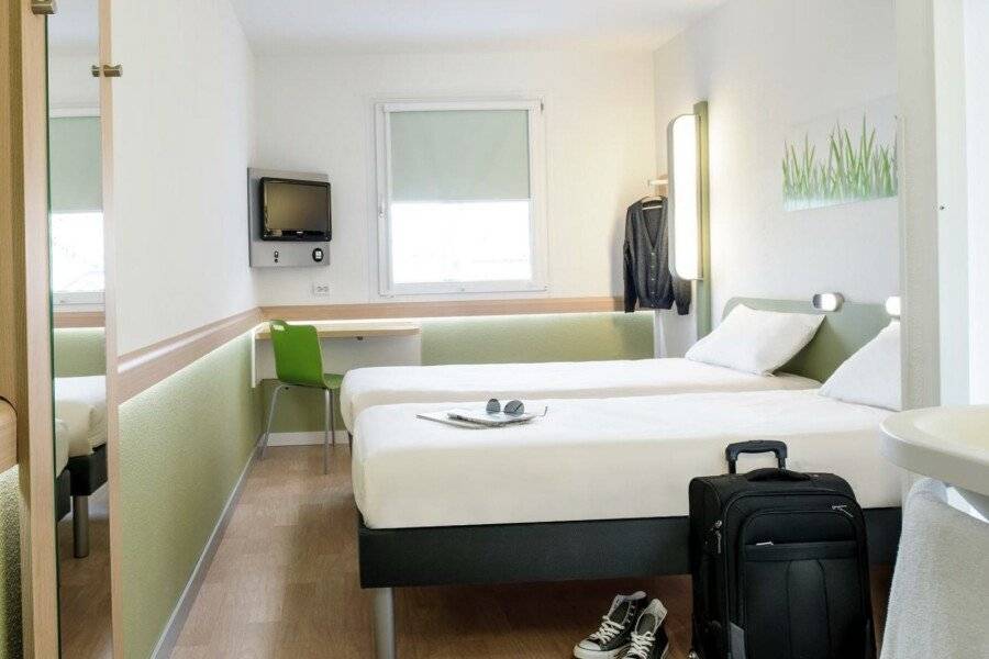 Ibis budget Potsdamer Platz hotel bedroom