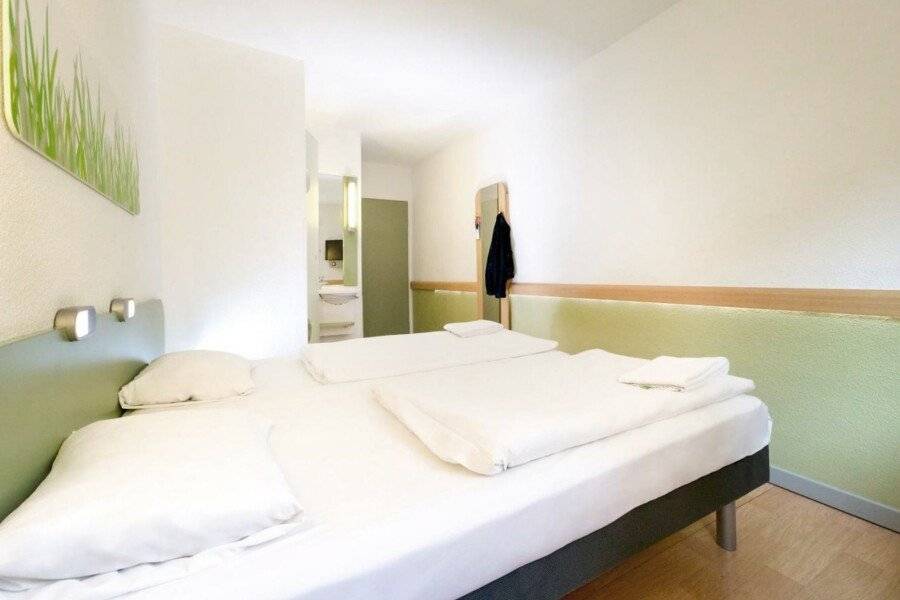 Ibis budget Potsdamer Platz hotel bedroom