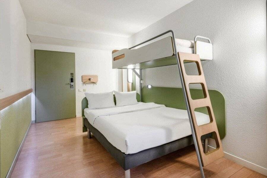 Ibis budget Potsdamer Platz hotel bedroom