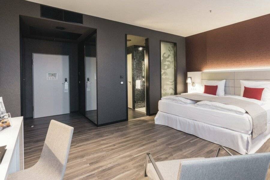 Riu Plaza Berlin hotel bedroom