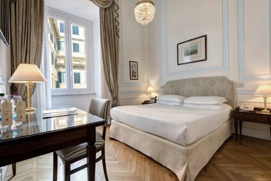 Hotel Quirinale hotel bedroom