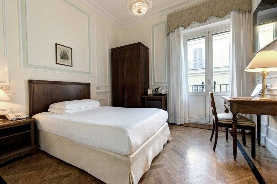 Hotel Quirinale hotel bedroom