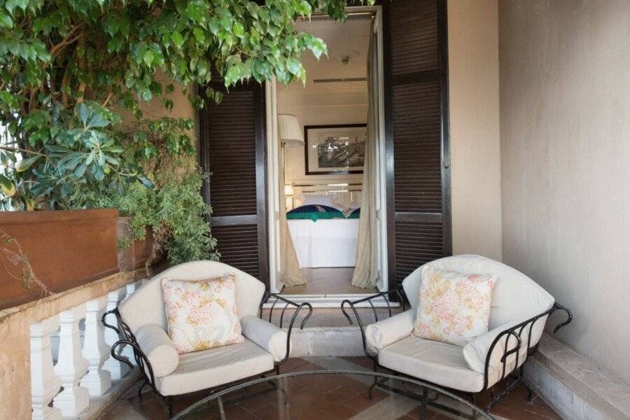 Grand Hotel Plaza balcony, hotel bedroom