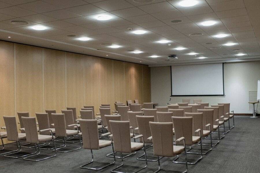 Belstay Roma Aurelia conference room