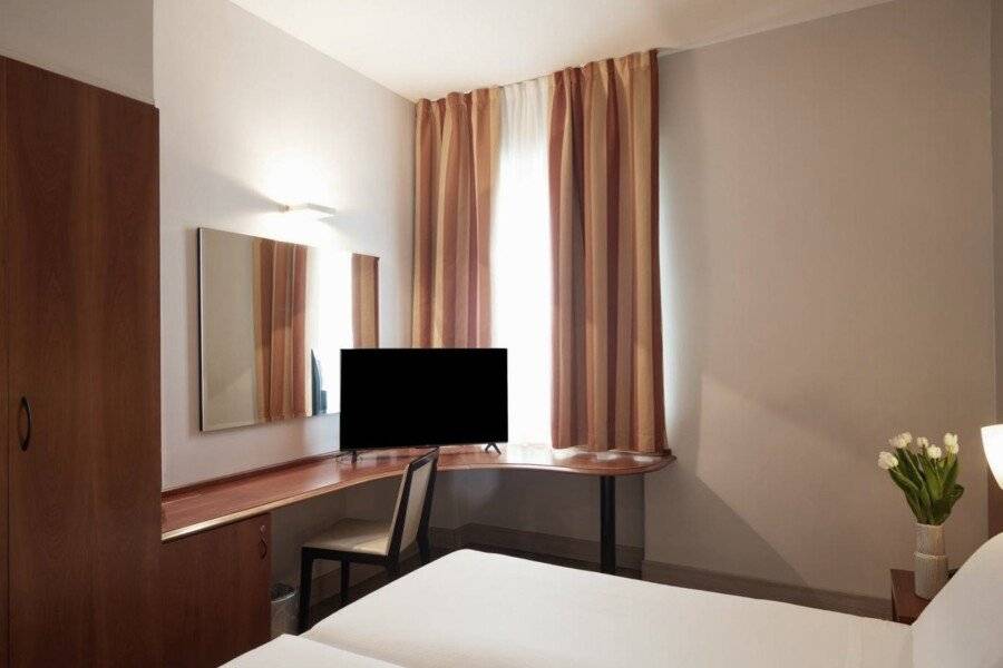 Belstay Roma Aurelia hotel bedroom