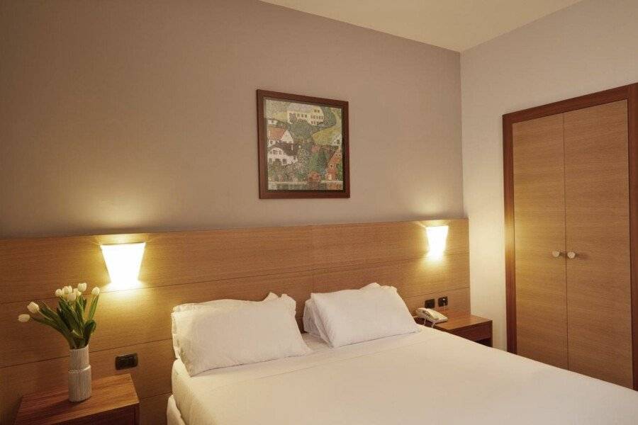 Belstay Roma Aurelia hotel bedroom