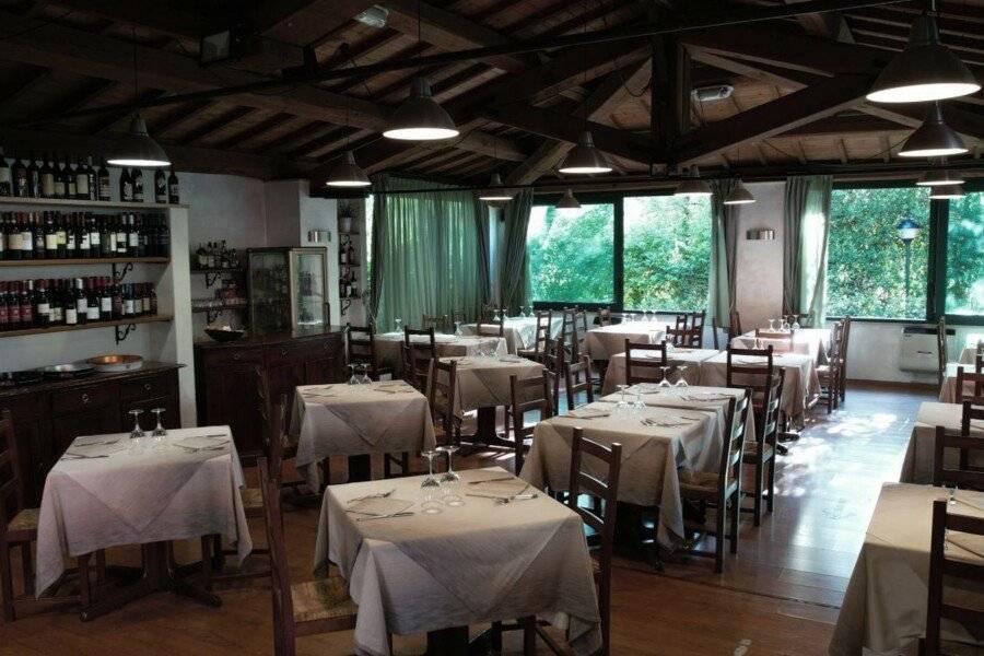 Flaminio Village Bungalow Park restaurant