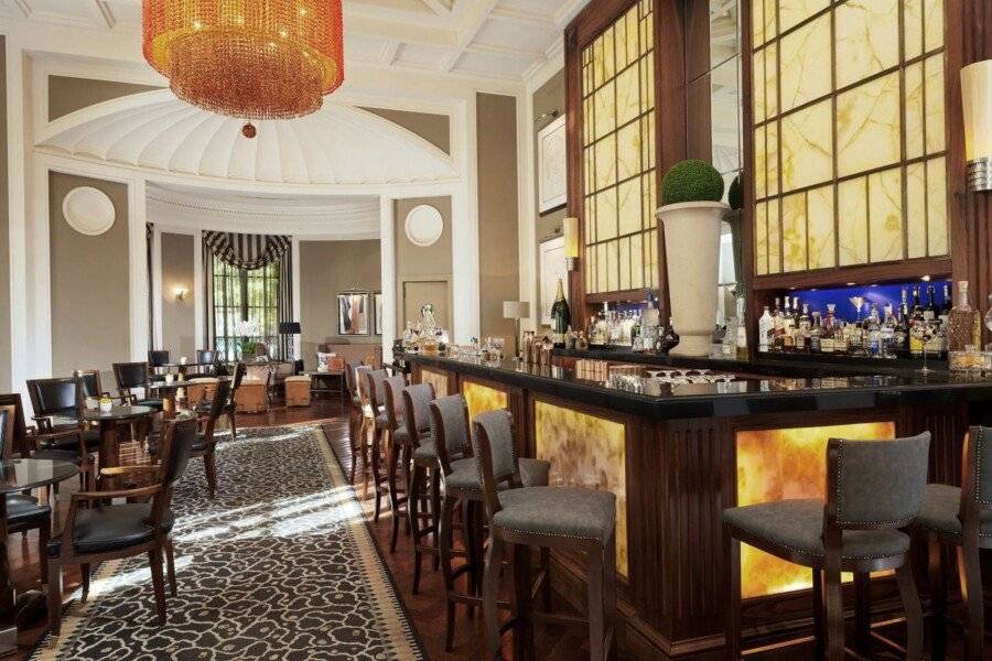 The Westin Excelsior bar,restaurant,lobby