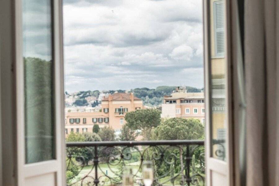 Sofitel Roma Villa Borghese ocean view, balcony