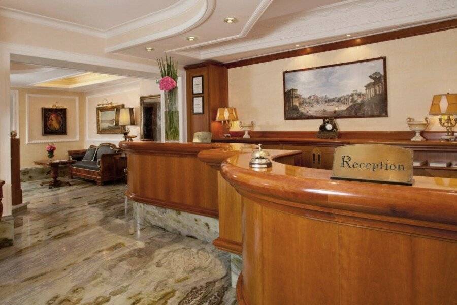 Albergo Ottocento lobby,front desk