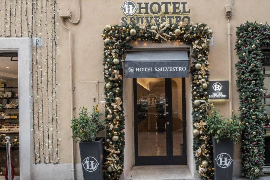 Hotel San Silvestro facade