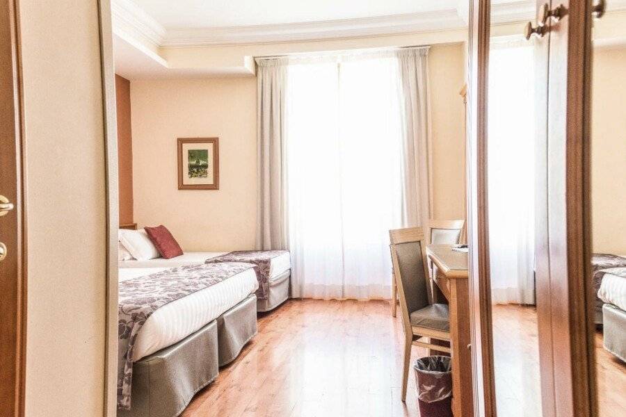 Hotel Giolli Nazionale hotel bedroom