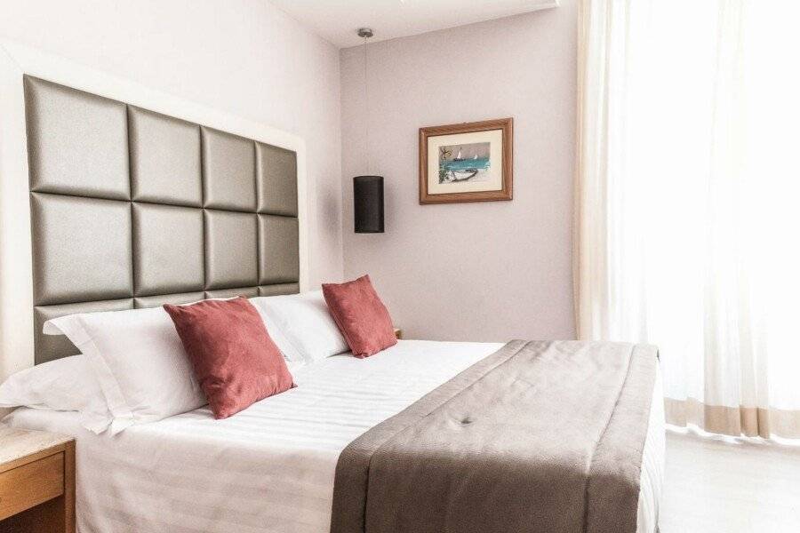 Hotel Giolli Nazionale hotel bedroom