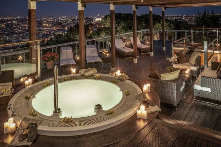 Rome Cavalieri, A Waldorf Astoria Hotel spa,jacuzzi,ocean view