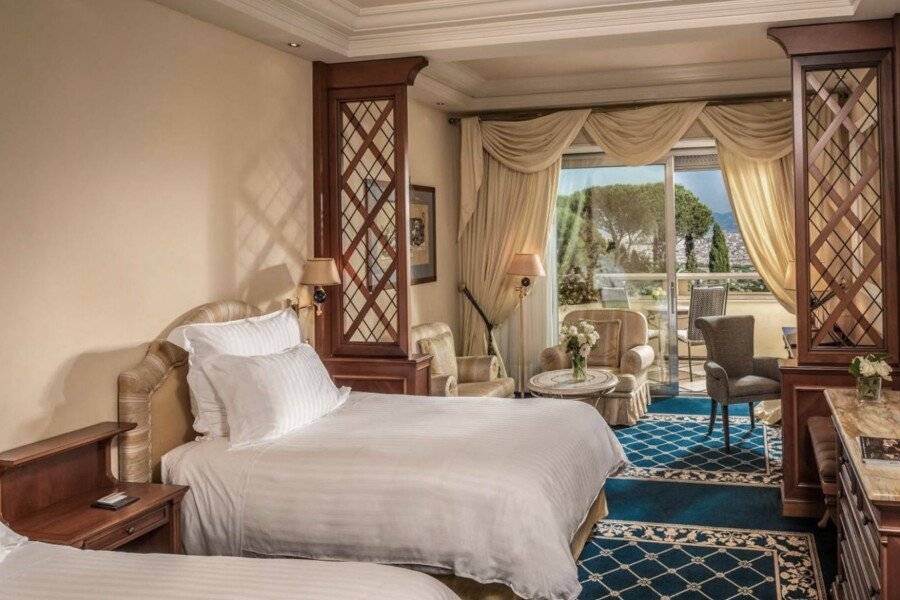 Rome Cavalieri, A Waldorf Astoria Hotel hotel bedroom,balcony