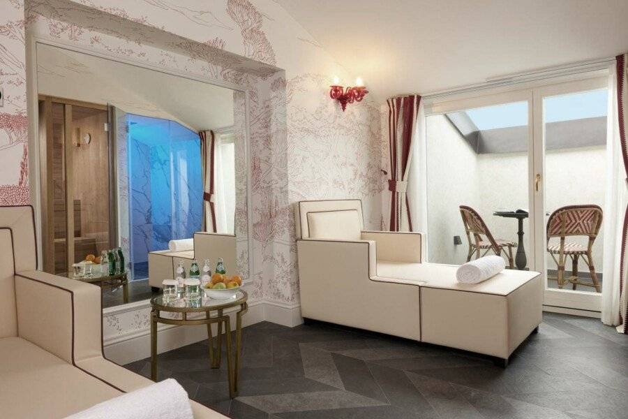 Palazzo Ripetta hotel bedroom,balcony,spa