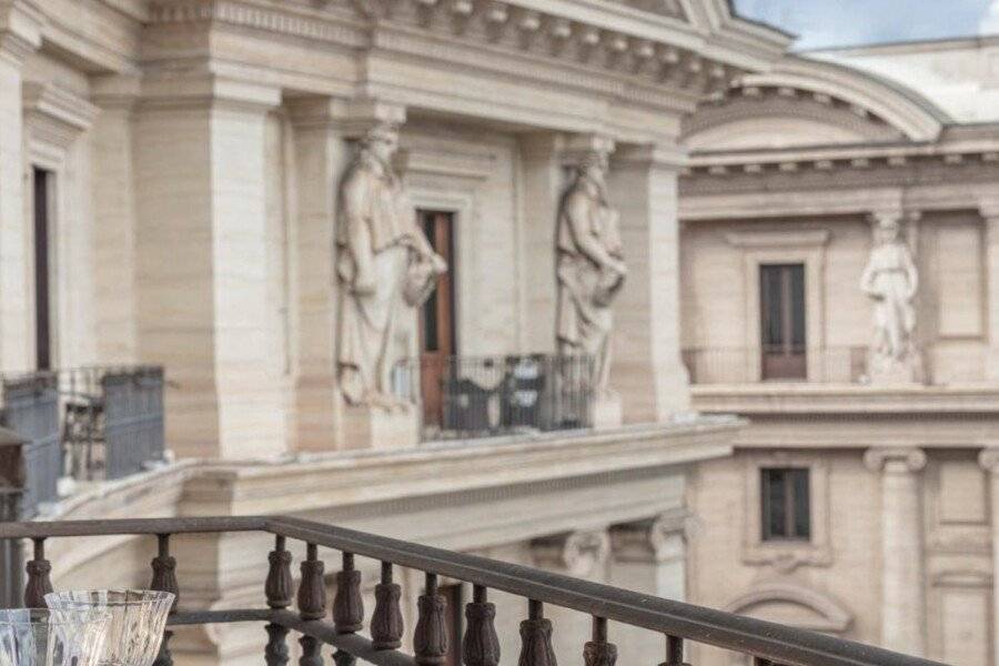 Anantara Palazzo Naiadi Rome Hotel , balcony