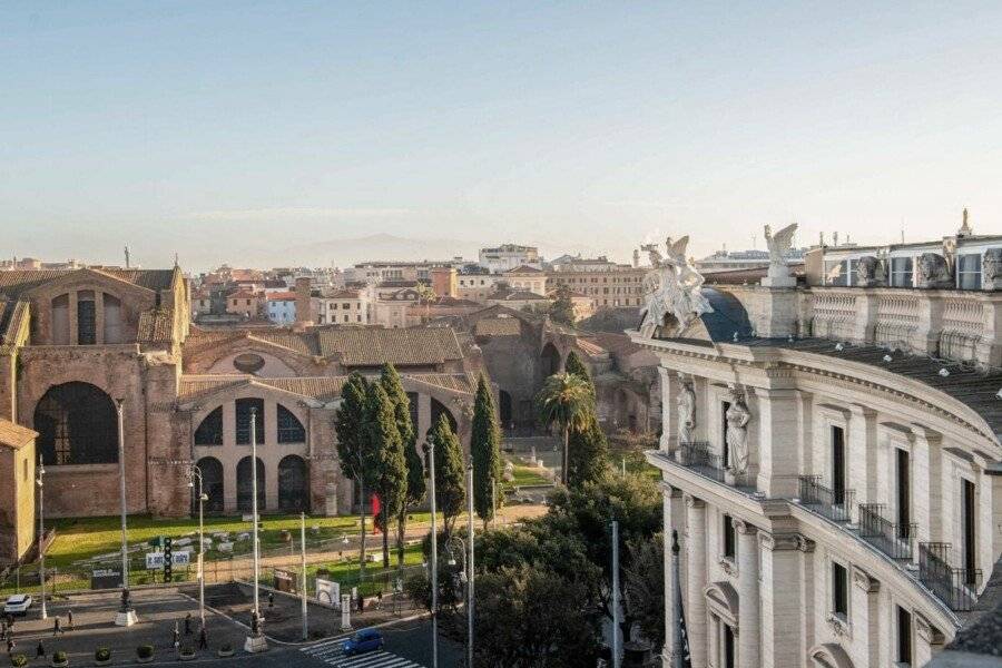 Anantara Palazzo Naiadi Rome Hotel 