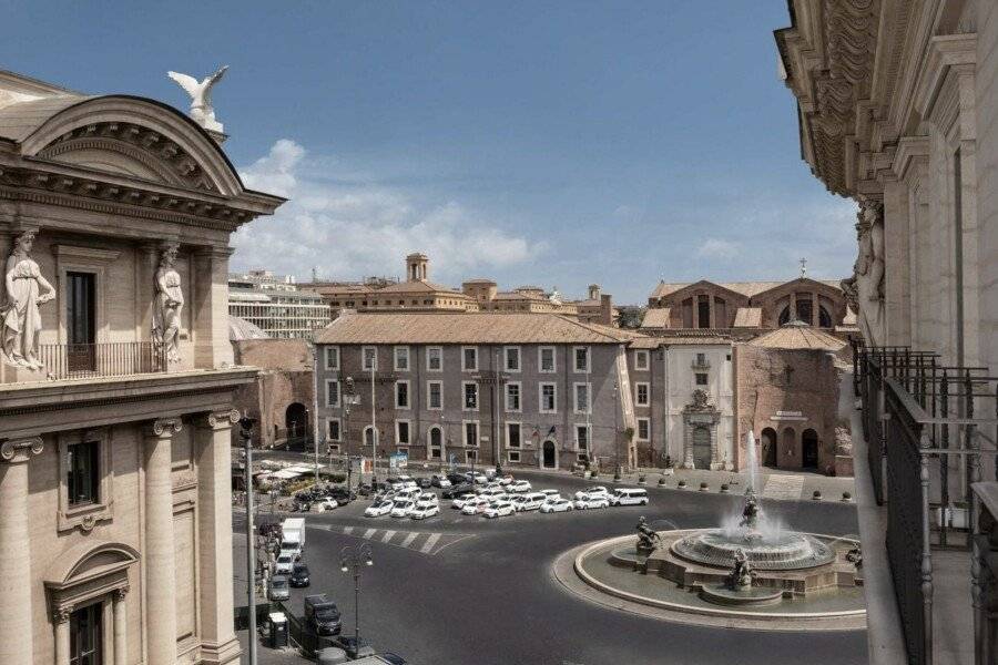 Anantara Palazzo Naiadi Rome Hotel 