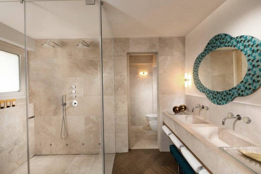 Hotel Palazzo Manfredi – Small Luxury Hotels of the World bathtub