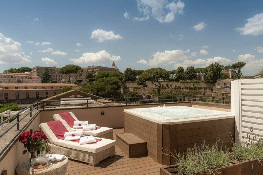 Villa Agrippina Gran Meliá – The Leading Hotels of the World rooftop pool,jacuzzi,ocean view