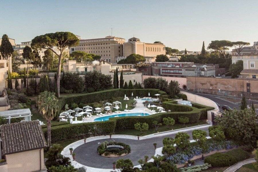 Villa Agrippina Gran Meliá – The Leading Hotels of the World outdoor pool,garden