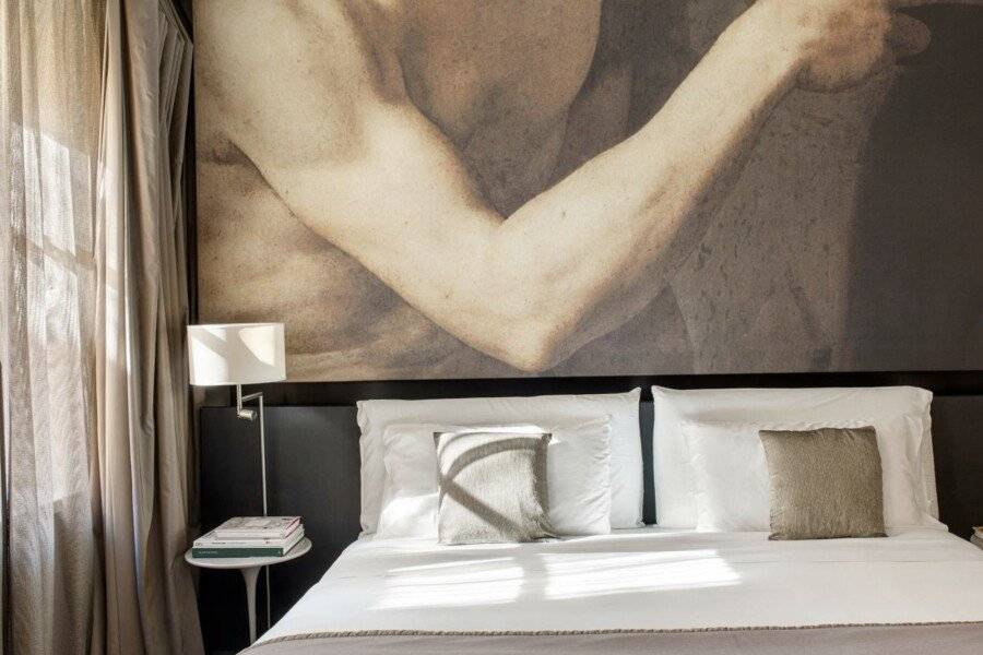 Villa Agrippina Gran Meliá – The Leading Hotels of the World hotel bedroom