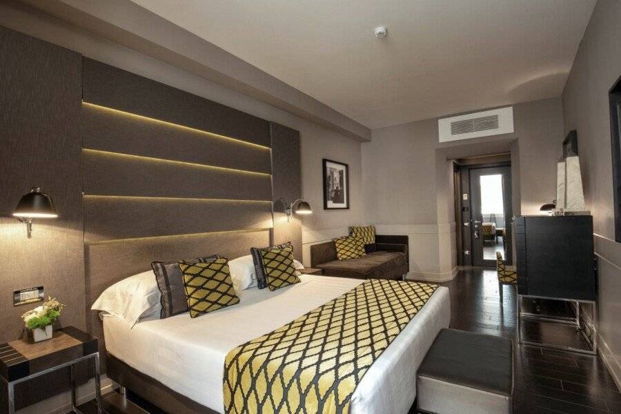 The Style, Rome hotel bedroom