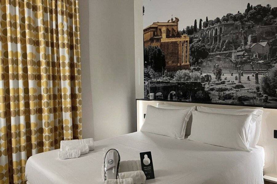 B&B Hotel Roma San Lorenzo Termini hotel bedroom