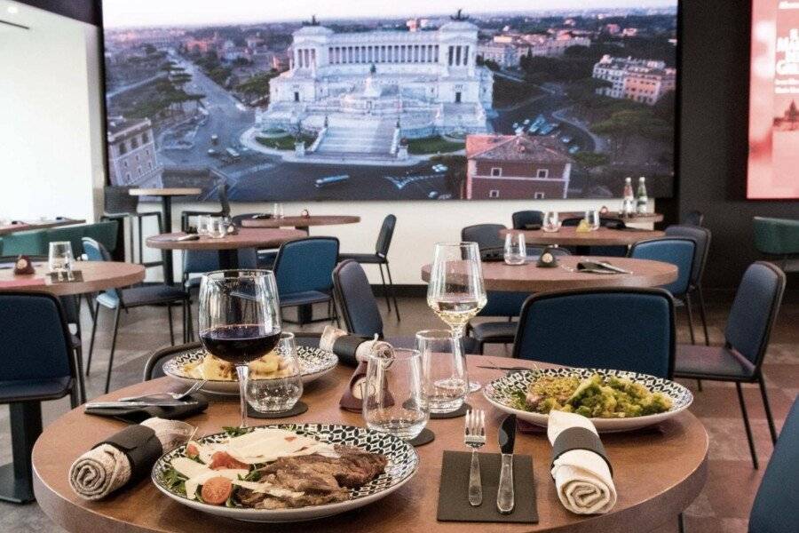 Mercure Roma Cinecitta restaurant