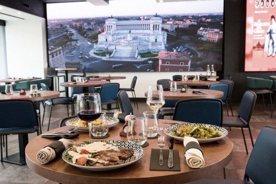 Mercure Roma Cinecitta restaurant