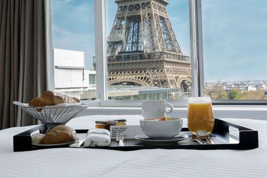 Pullman Paris Tour Eiffel hotel bedroom,breakfast,ocean view