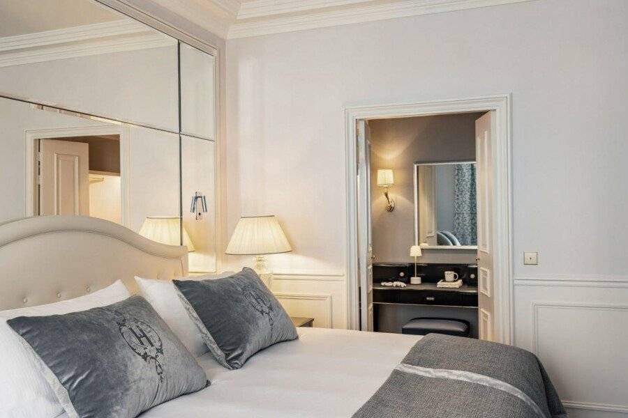 InterContinental Le Grand, an IHG Hotel hotel bedroom