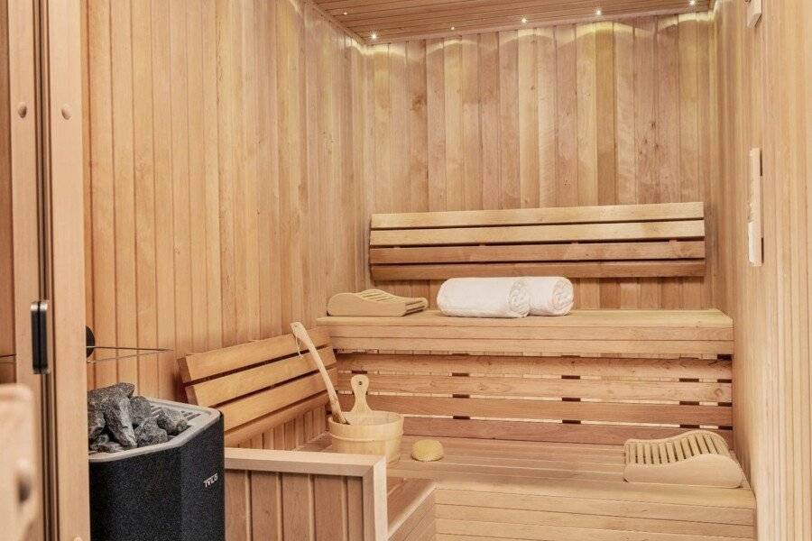 Best Western Plus La Demeure sauna