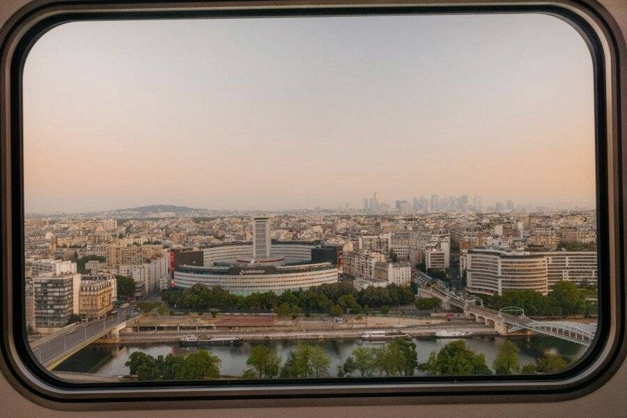 Novotel Centre Tour Eiffel 