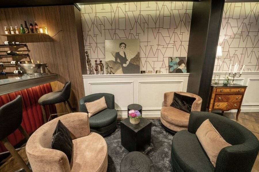 Hotel Villa Nicolo - Tour Eiffel lounge