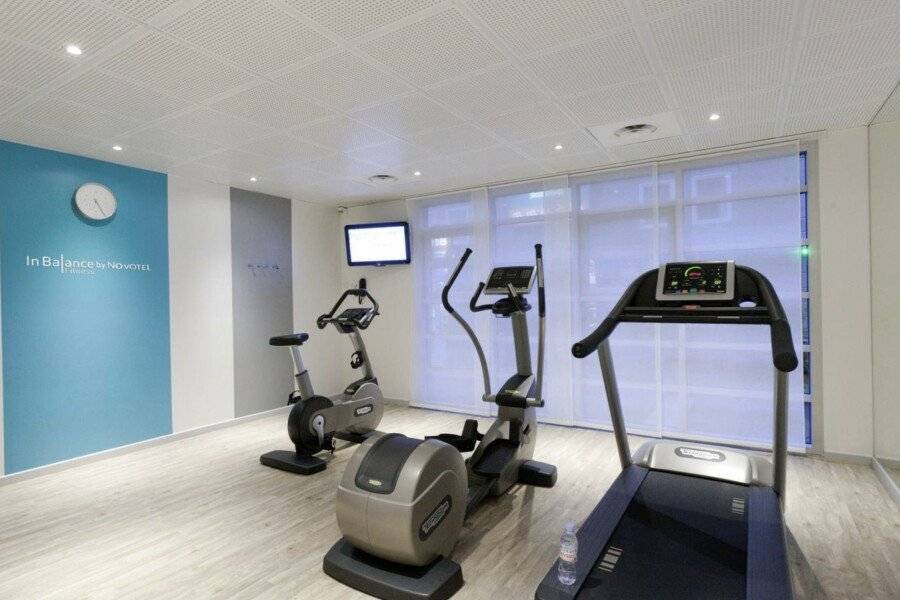 Novotel Suites Montreuil Vincennes fitness centre