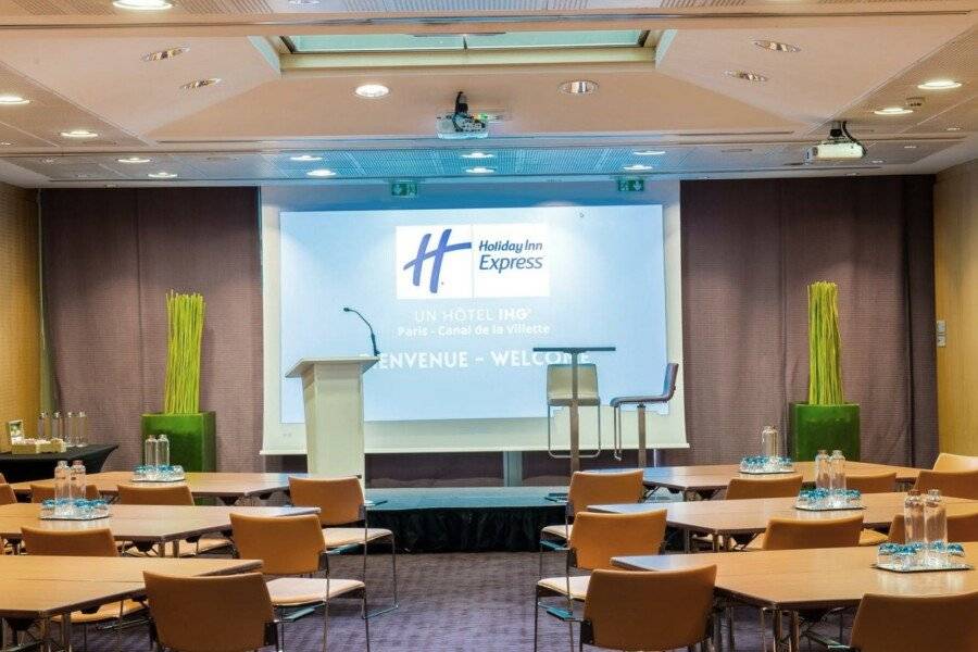 Holiday Inn Express-Canal De La Villette conference room,meeting room,