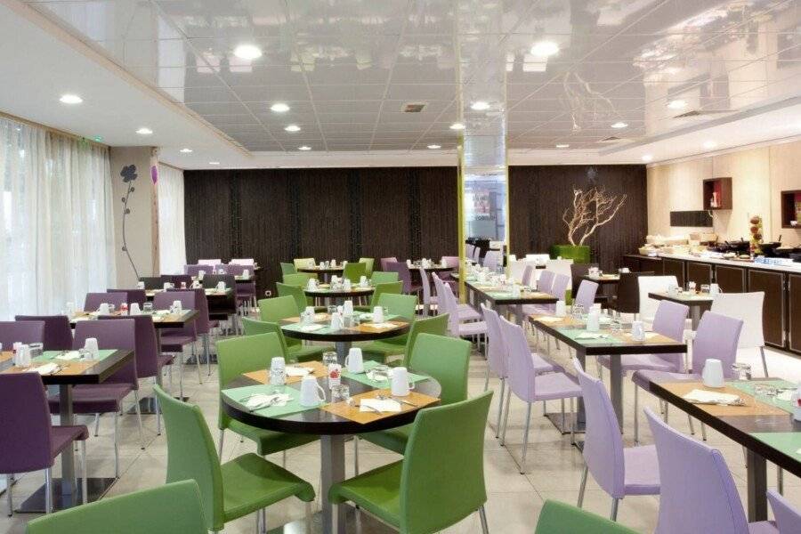 Holiday Inn Express-Canal De La Villette restaurant