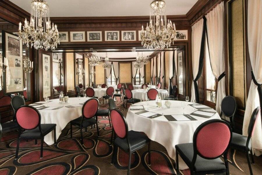 Hôtel Barrière Fouquet's Paris restaurant