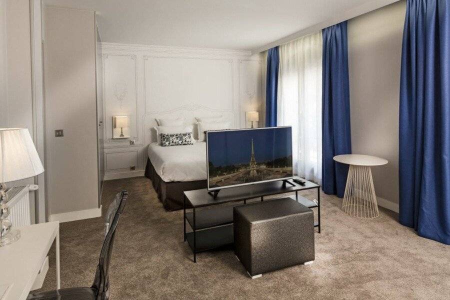 Hôtel Vaugirard hotel bedroom