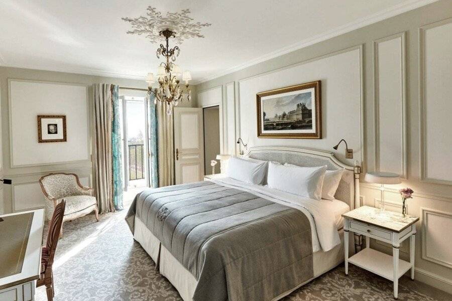 Le Meurice – Dorchester Collection hotel bedroom