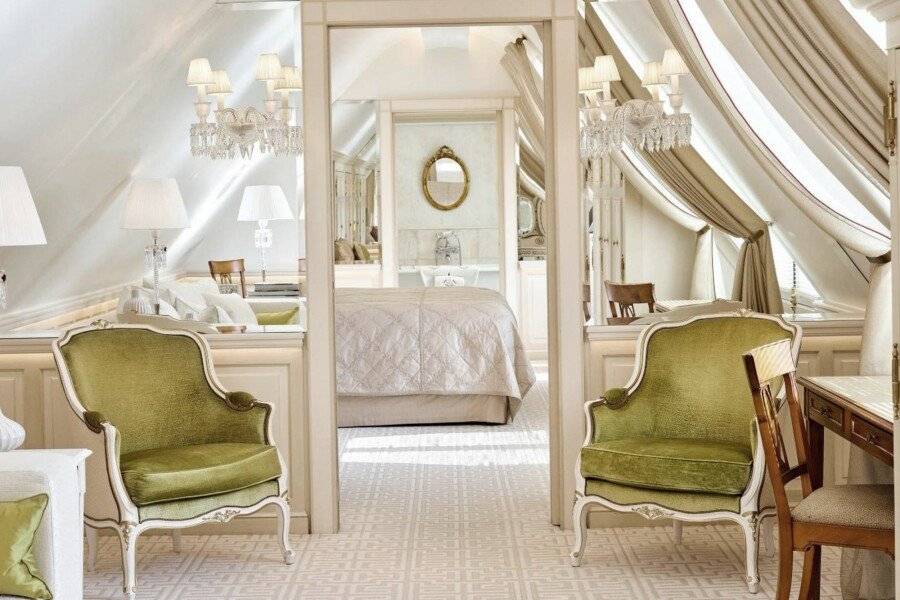 Le Meurice – Dorchester Collection hotel bedroom