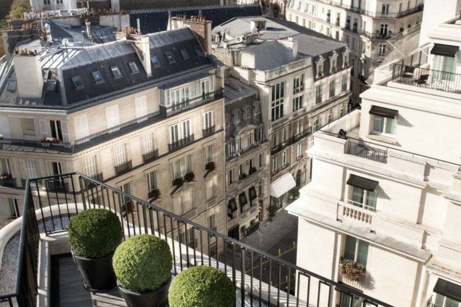 Four Seasons Hotel George V Paris , balcony, ocean view