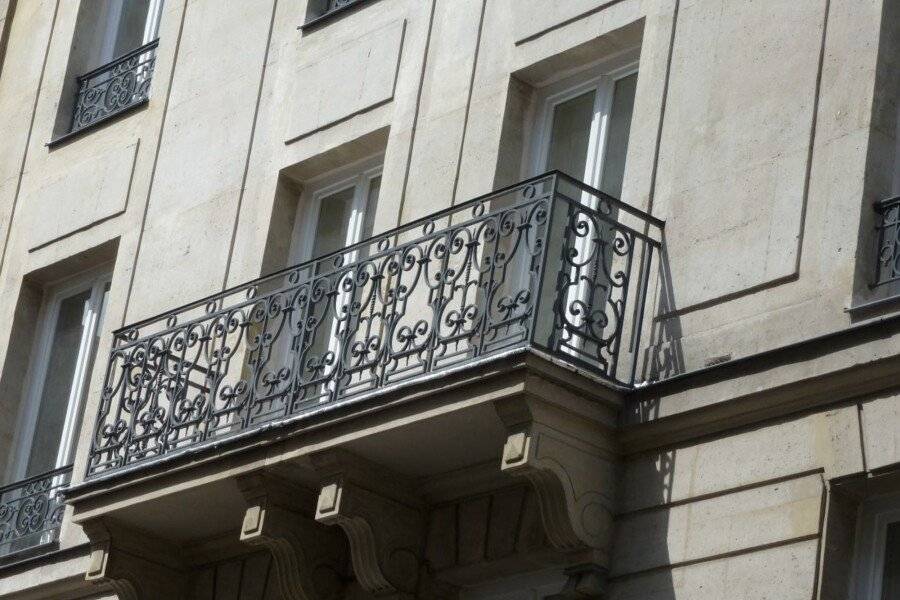 Helussi Hôtel , facade, balcony