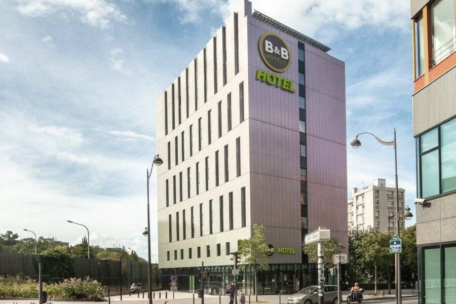 B&B Hotel Porte des Lilas facade