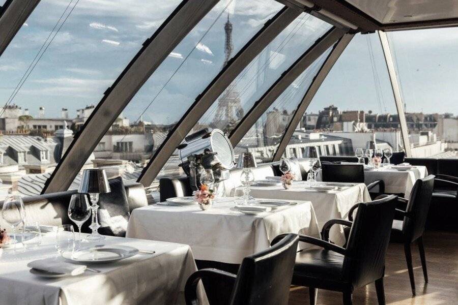 The Peninsula Paris restaurant,ocean view