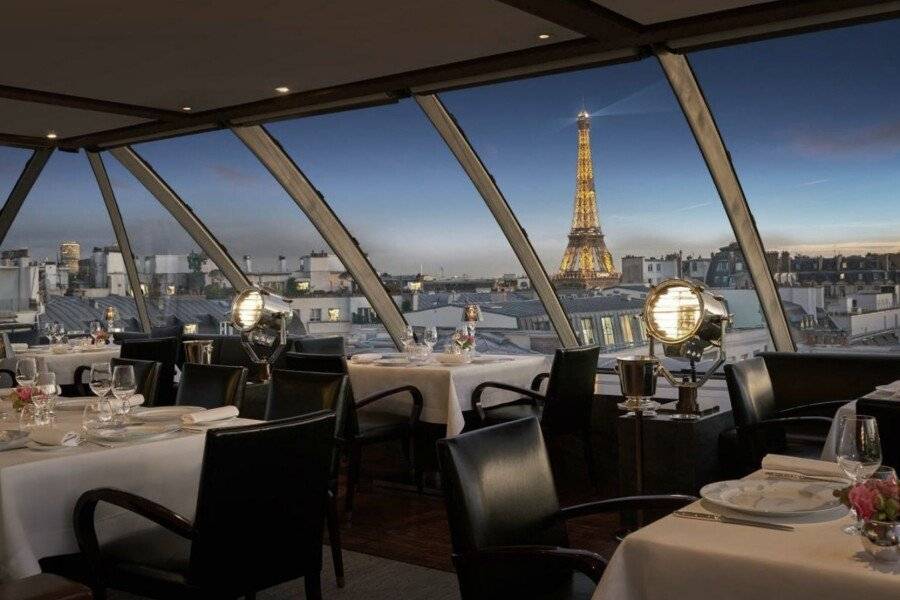 The Peninsula Paris restaurant,ocean view