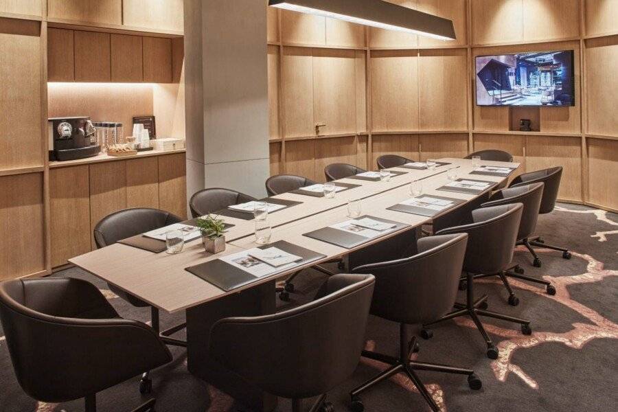 Le Cinq Codet conference room,meeting room